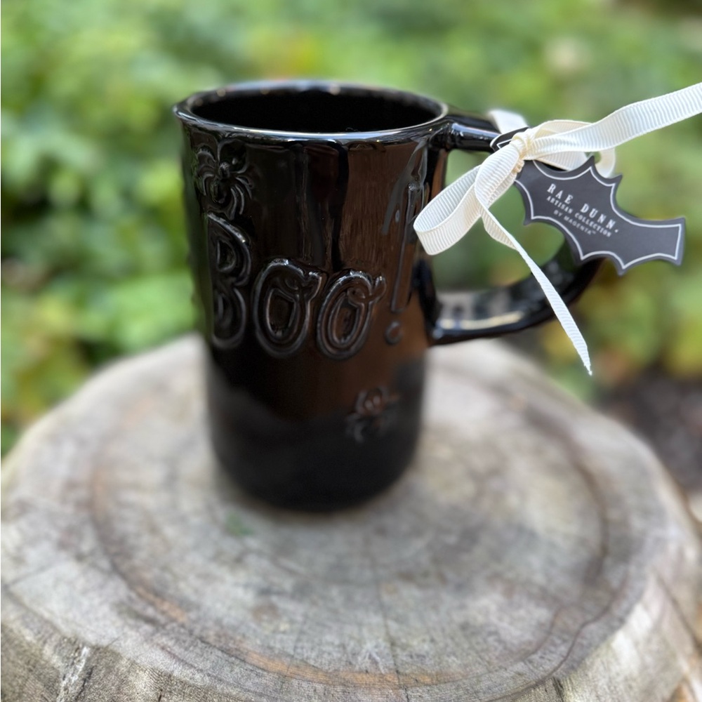 🖤 Rae Dunn Black Extra Large ‘Boo’ Mug